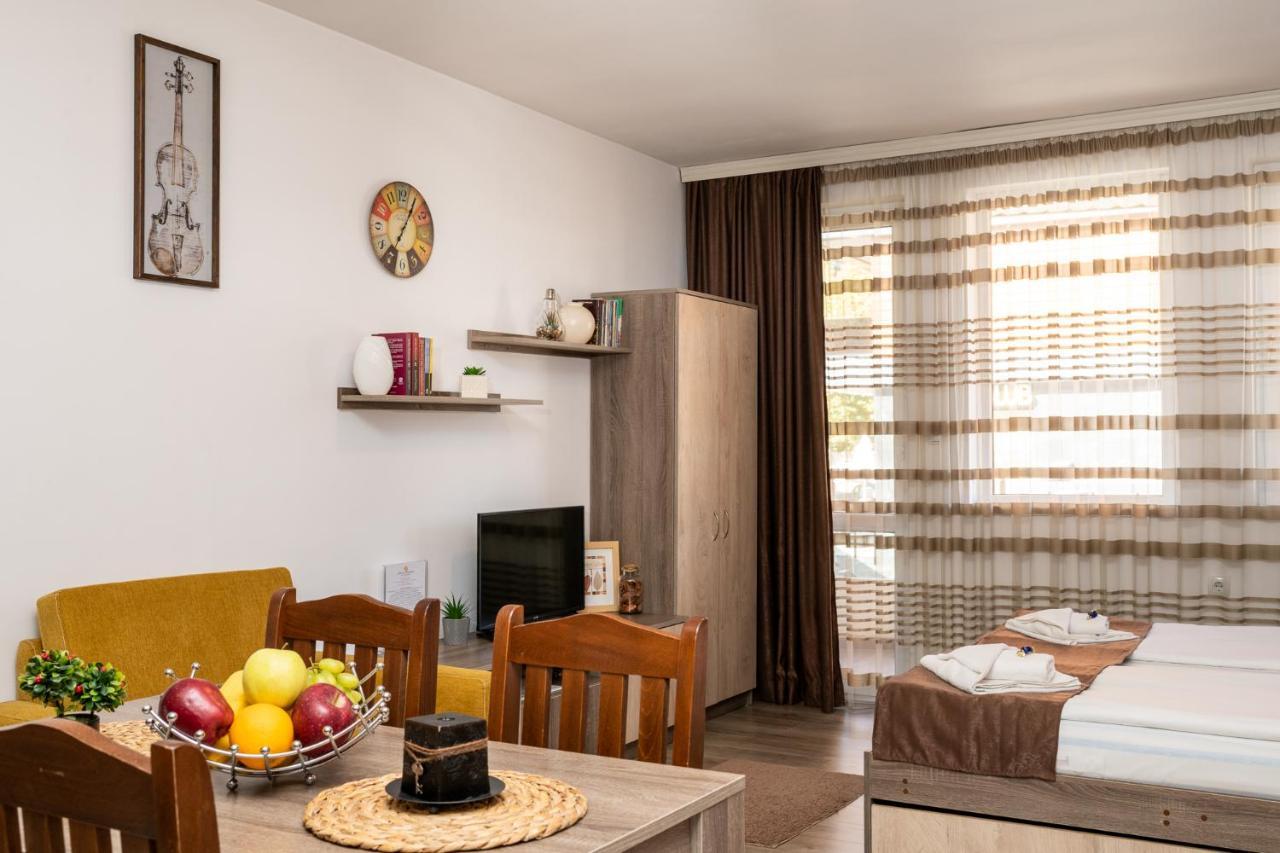 Luxor Apartment Βέλινγκραντ Εξωτερικό φωτογραφία